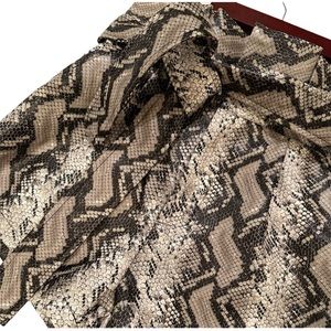 Faux Leather Snakeskin Pattern Shorts W/Belt